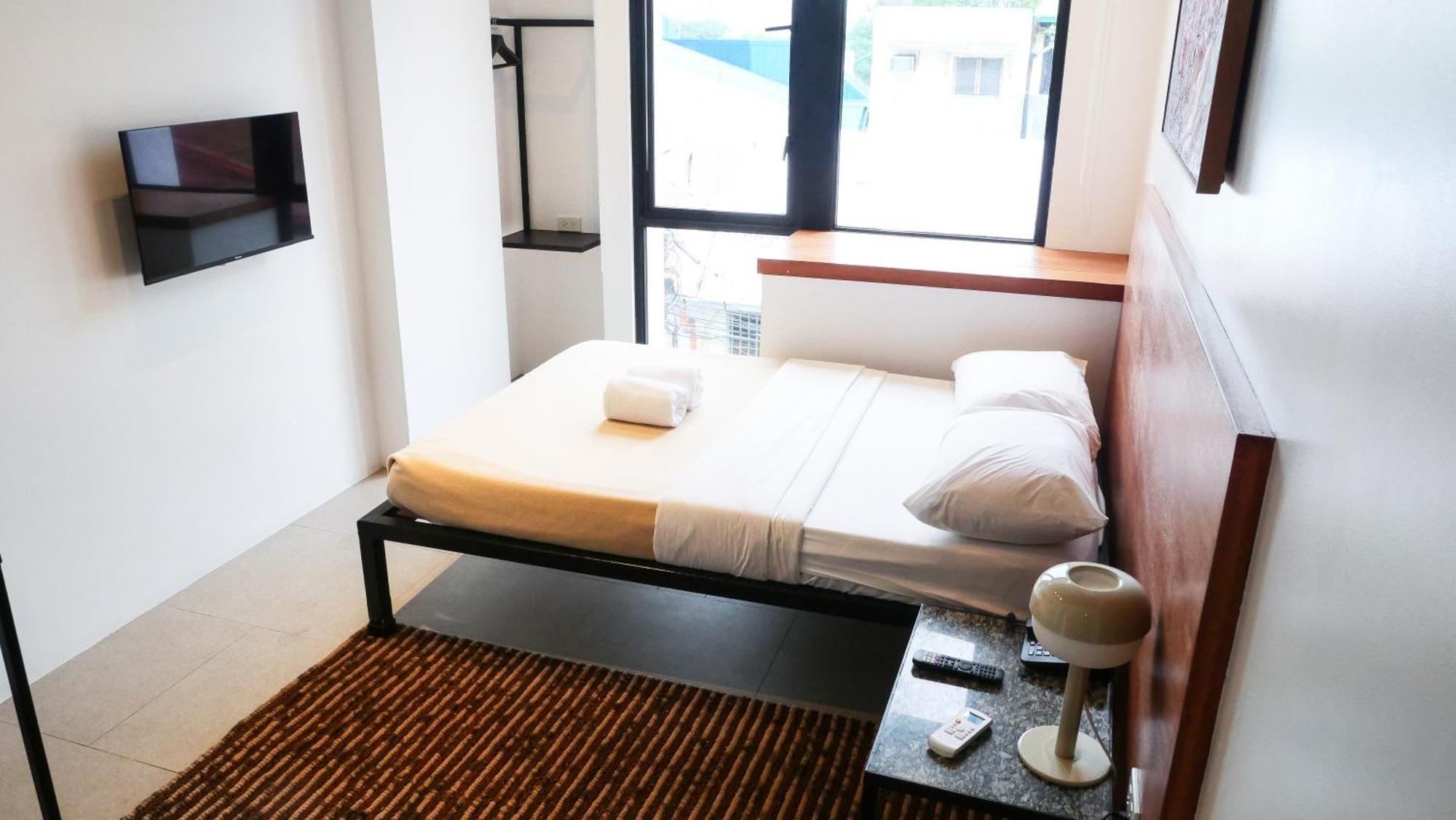 Cayco House By Hotel Durban Makati City Екстериор снимка